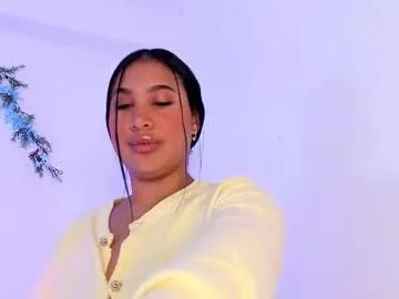 _karenestrada_ Image 2