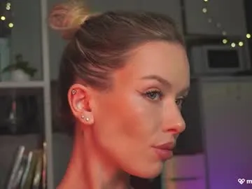 agent_blonde Image 5