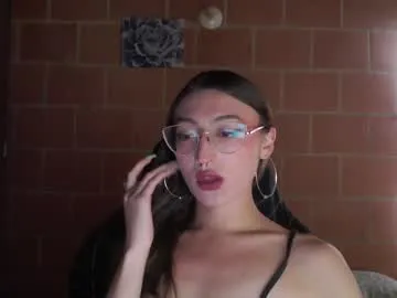 andrea_camila Image 4