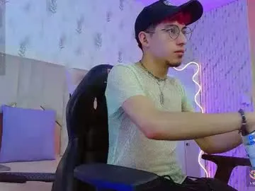 axel_tay1's Thumb Image