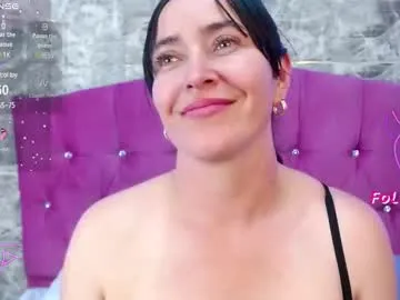 carla_naugthy_ Image 2