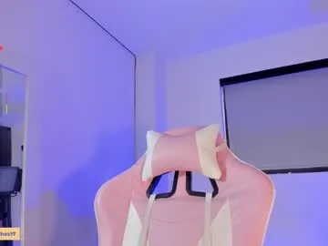 caro_sanchezz's Thumb Image