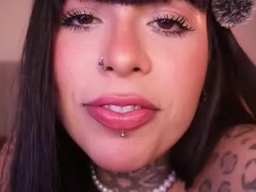 curvyliciouss Image 5