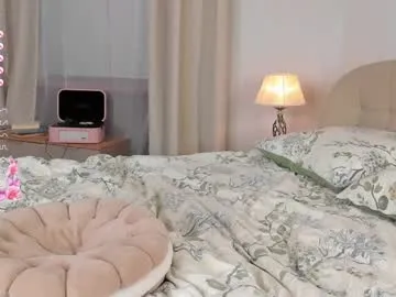 darklycurious Image 3