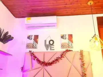 emily_burton18 Image 12