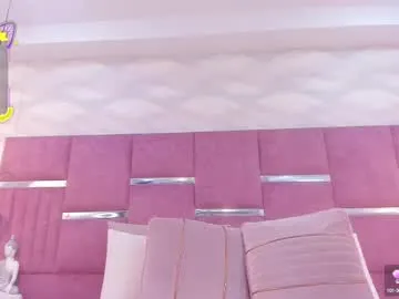 im_molly_angel Image 5