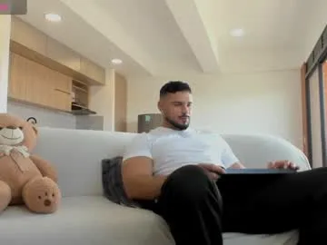 jackson_wayne__ Image 13