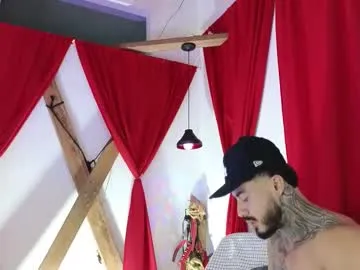 john_and_louis Image 14