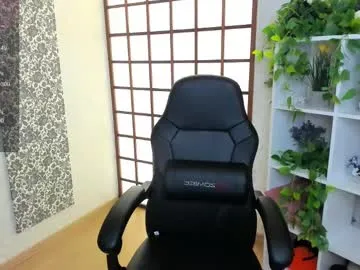 kristine_beauty's Thumb Image