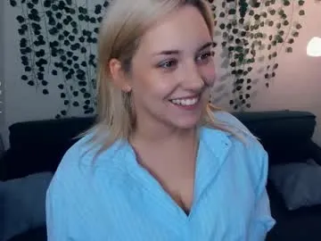 little__caprice Image 12