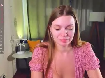 lovellalipss Image 13