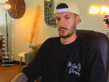 max_tayloor Image 10