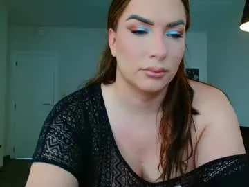 megancox_official Image 4