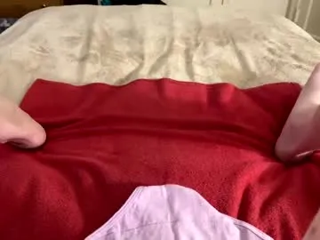 mykittyneedsuu Image 4