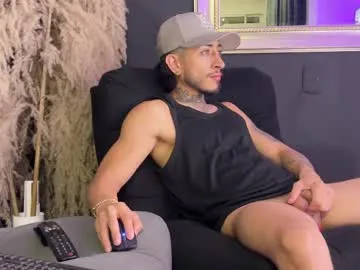 tattoguys_cums's Thumb Image