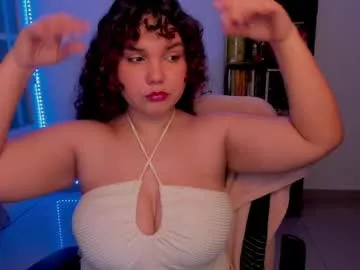 valen_smile_ Image 14