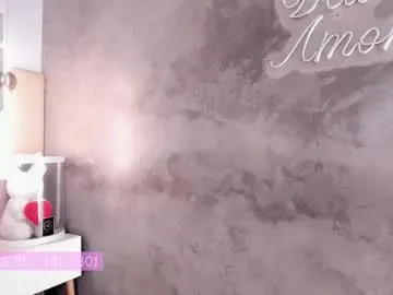 zoemonroee_ Image 13