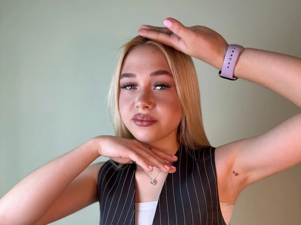 AngelynBroe's Thumb Image