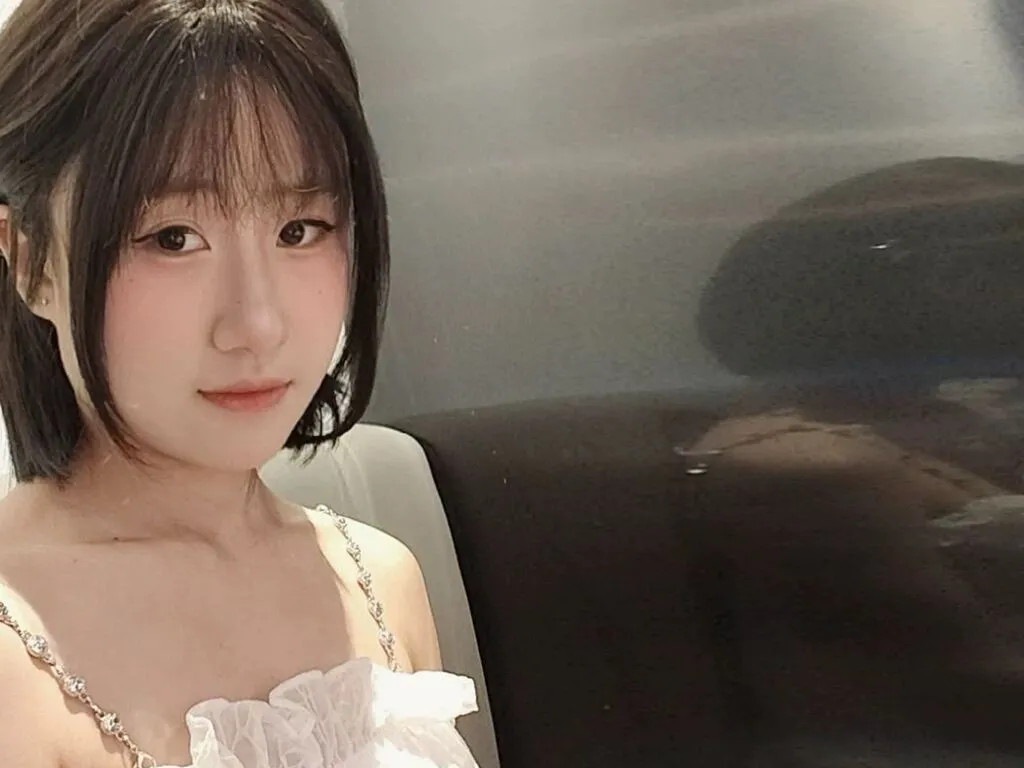 LilyBrooklyn's Thumb Image